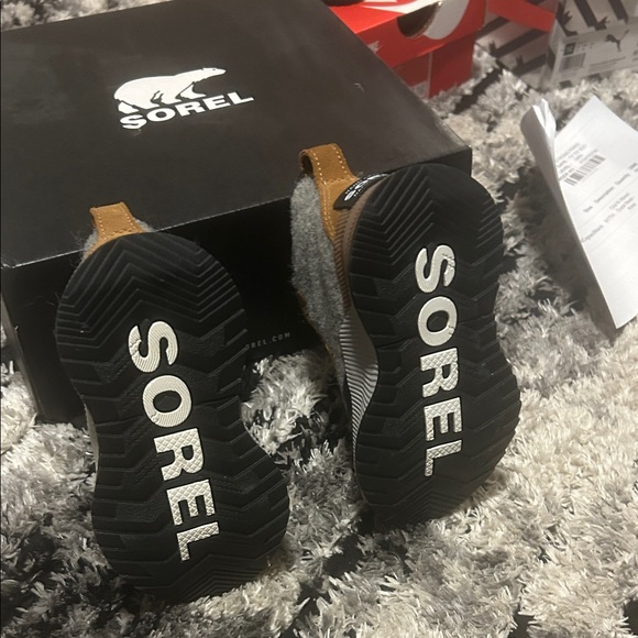 Sorel Brown and Gray Winter Boots - Picture 2 of 4